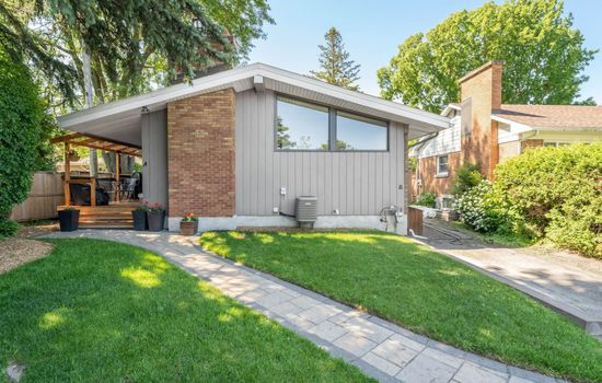 Cozy Bungalow - 5 mins. to The Ottawa Hospital!