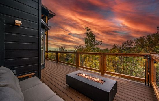 Enjoy a cozy fire feature while taking in beautiful views (gas provded)