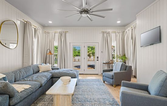 *New*~Renovated 5BDR Home + Private Pool