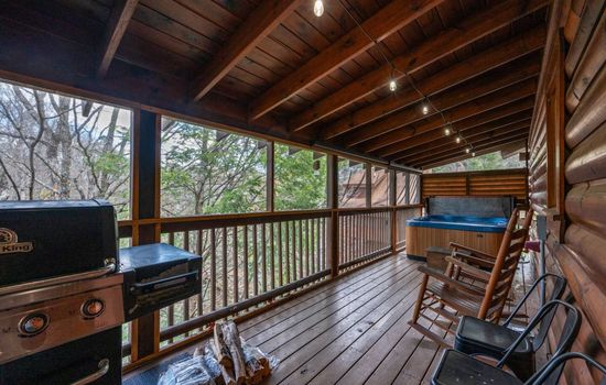 4-Bedroom Retreat with Hot Tub