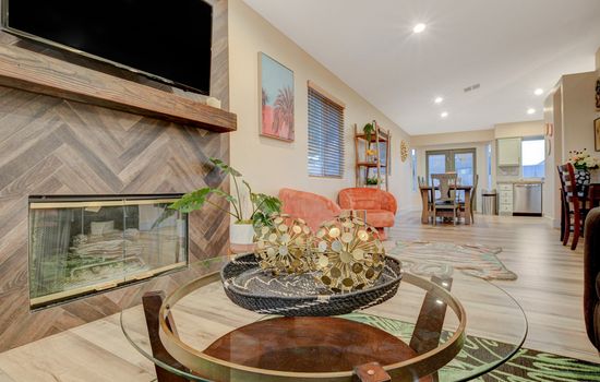 9121 Dolente Ave 6.jpg