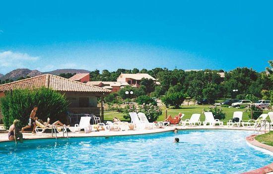 Unterkunft mit AC, Gemeinschaftspool, Nähe zum Meer