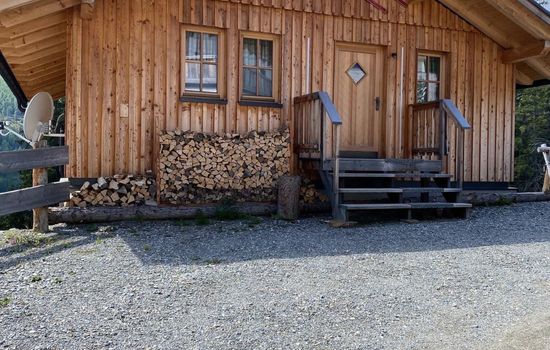 Skihütte im Lachtal mit Kaminofen und Sauna