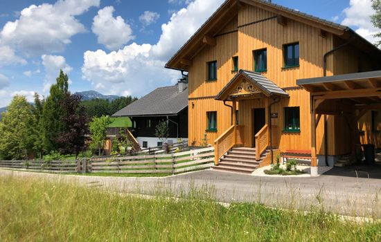 Charmante Ferienwohnung in Bad Aussee mit Grill und Garten und Bergblick