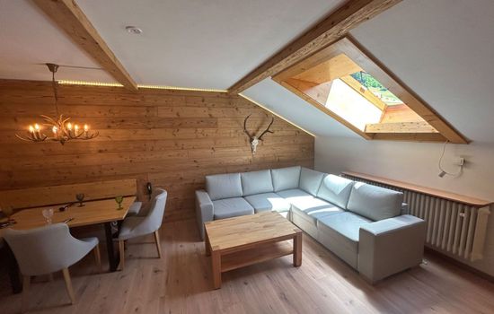 FeWO Allgäu Chalet - gemütliche Hüttenatmosphäre und Schwimmbad und Sauna im Ha