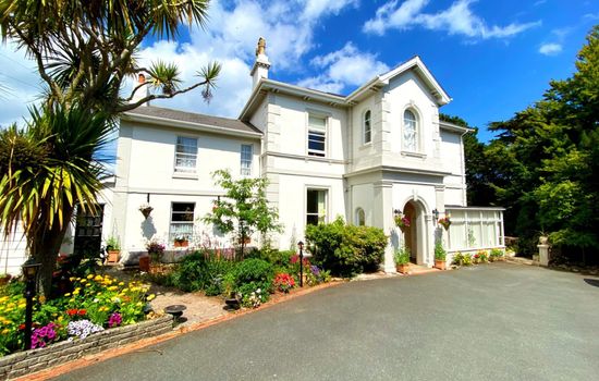 Große Wohnung in viktorianischer Villa