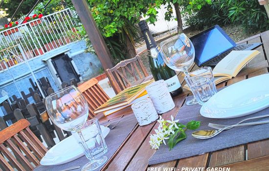 Wohnung mit Garten, wenige Minuten vom Meer entfernt