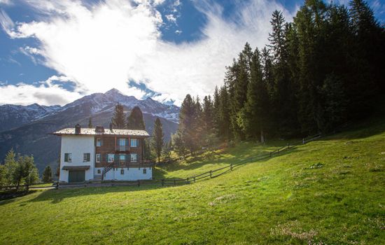 QC House- Chalet tra le alpi