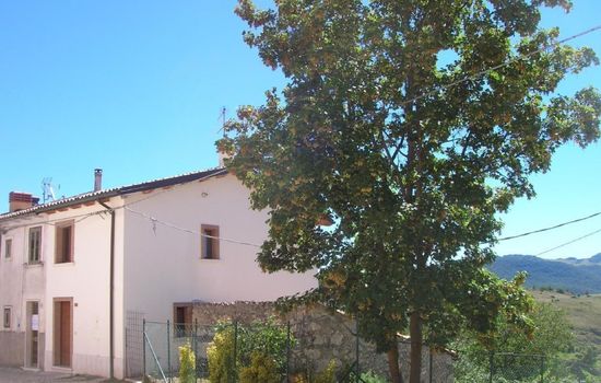 in Roccacinquemiglia mit Grill