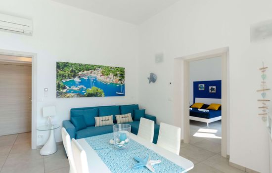 Wohnung mit Meerblick und privater Garage