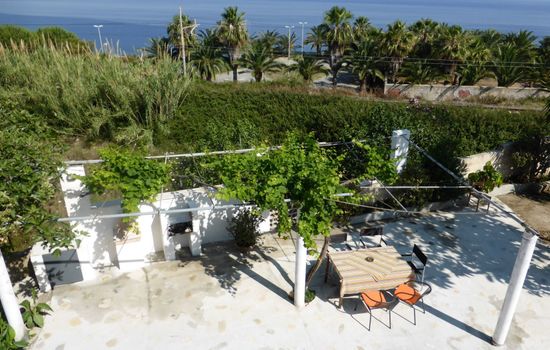 Ferienvilla bei Tropea mit Blick auf das Meer und die liparischen Inseln