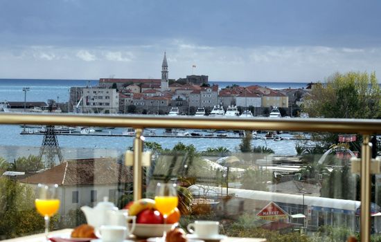 für 4 Personen ca. 45 m&sup2; in Budva, Adriaküste Montenegro (Küste um Budva)