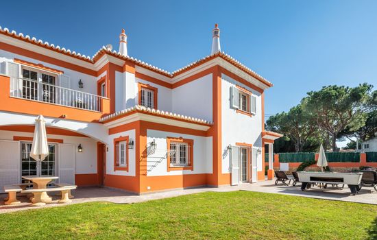 4-Schlafzimmer-Villa, Garten, Pool, Strand