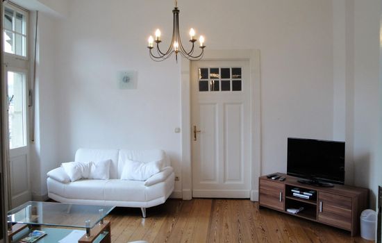 Wohnung in einem historischen Gebäude mit Balkon und Blick auf die Mosel