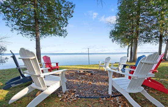 “The view was spectacular. Sitting around the firepit looking out over the water in mid-September was amazing.” George P (September, 2025)