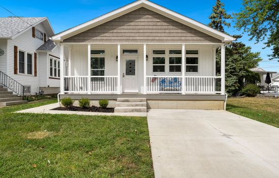 Stylish 3 bedroom 2 bath new home