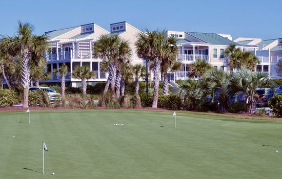 Fairway views stretch out from this breezy spot, perfect for slow mornings.