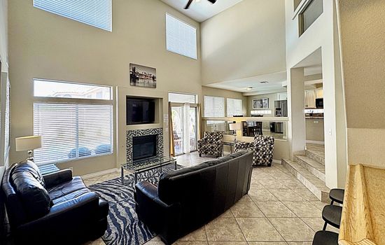 NV8876 Living 3.jpeg