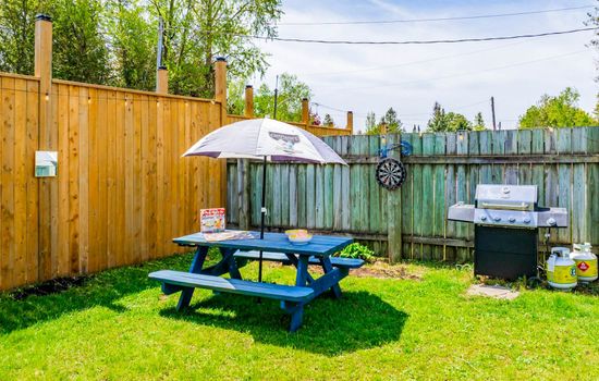 A perfect spot for sunny day picnics