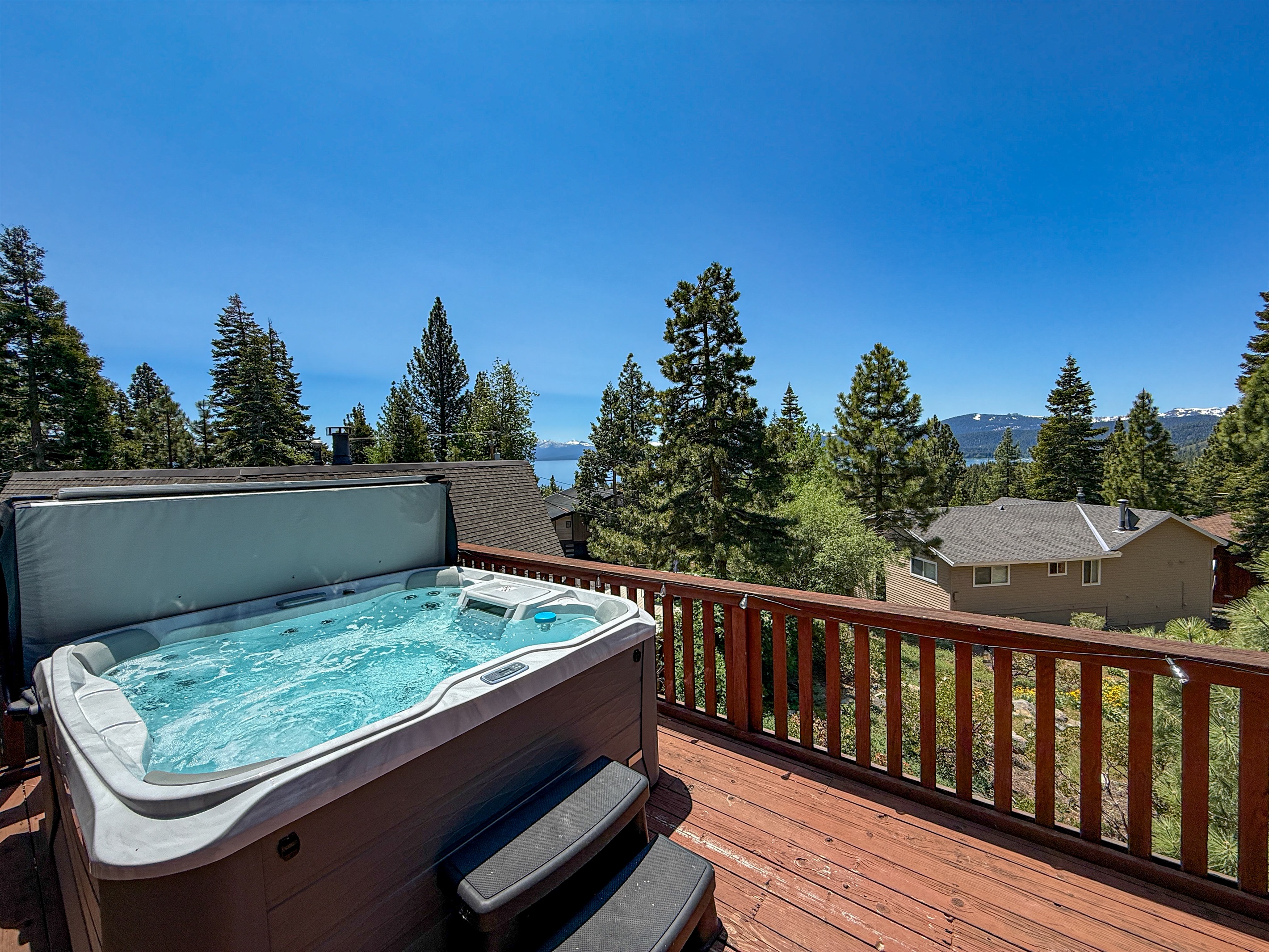 Hot Tub, Games & Breathtaking Lake Tahoe Views