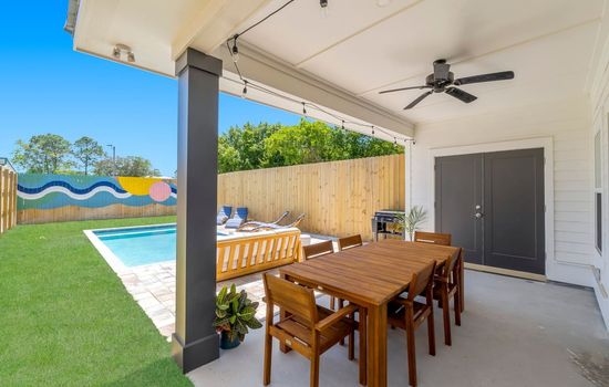 A great area to host a gathering, hang out and share a meal together