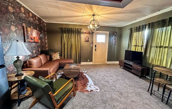 Smart TV and WIFI with dining area