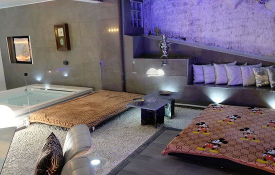 Vip Garten Whirlpool mit Meerblick im Herzen der Stadt