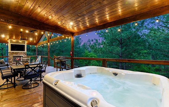 Natures Corner is perfectly secluded in the beautiful pines of the Ouachita Forest