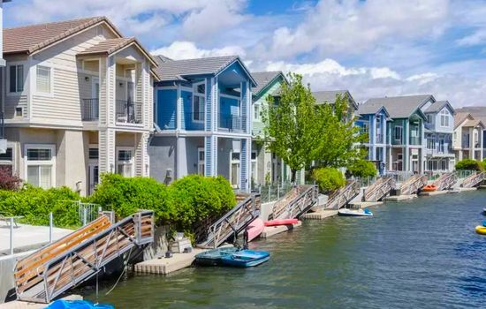 On the Sparks Marina canal, within walking distance to the lake, dining, casino, movie theater and shopping.