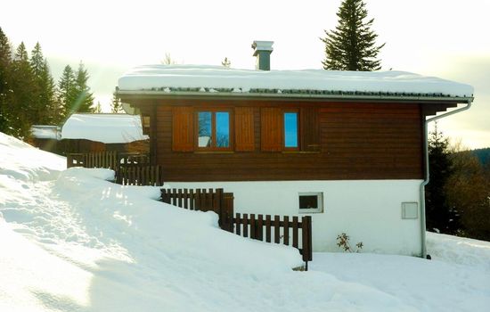 Le chalet en hiver