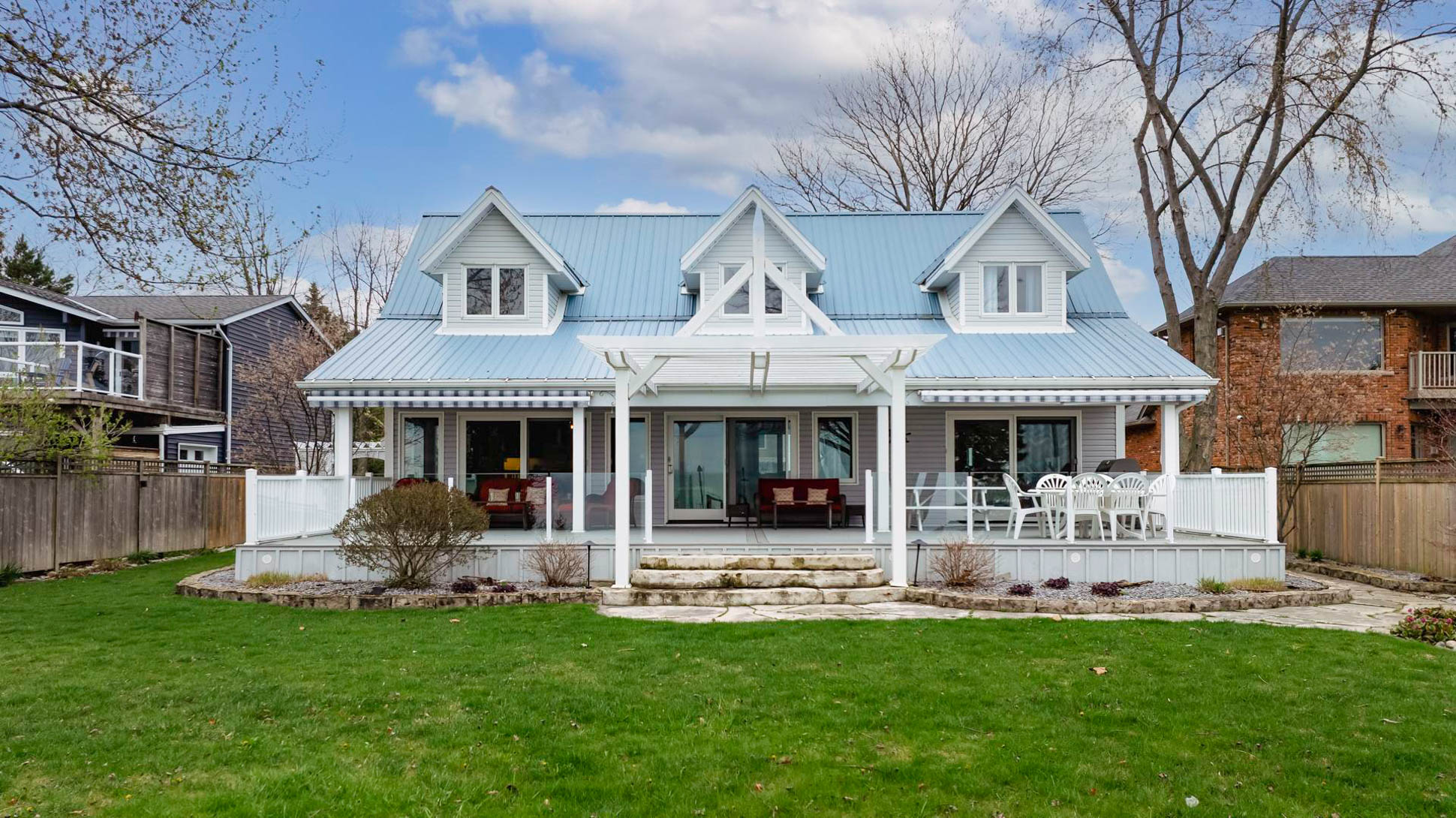 Sunset Ridge, Lakefront, King bed Rentals | Lake.com
