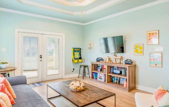 Steps to Beach! 4BR Designer Home + Fire Pit