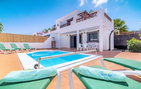 CASA LAGO, private villa in Playa Blanca
