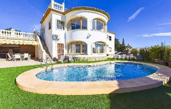 Villa Garrofer- PlusHolidays