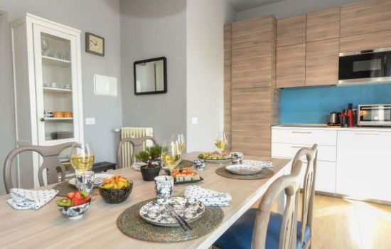 Desenzanoloft Smiling