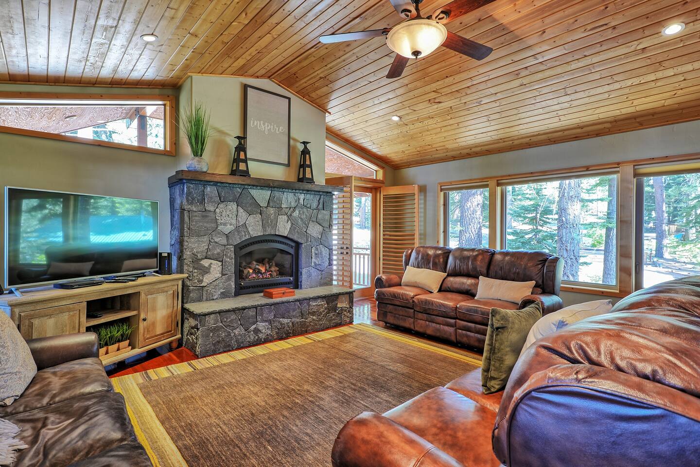 Lake Tahoe~Pets~Beach~Deck~Tahoma Family Home