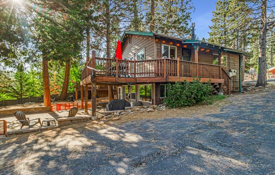 Lake Almanor Escape 6 (the lower unit) and Lake Almanor Escape 7(the upper unit).