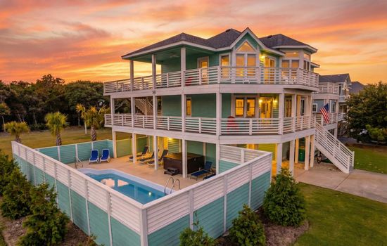 Harmankaya by LUXSTAYUSA | Luxury Awaits! Relax by Your Private Pool in This Stunning Coastal Home.