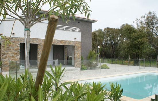 Wohnung (T3) **** Ghisonaccia Corse mit Pool