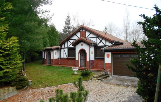 mit großem Garten in La Prée