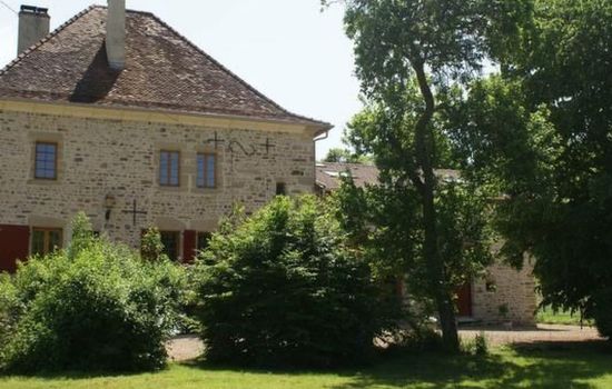 in Le Châtelet-Sur-Meuse mit Grill, Garten und Terrasse
