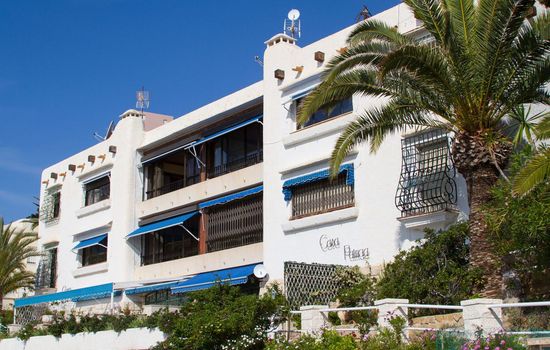 Wohnung in Cala mit Großem Balkon