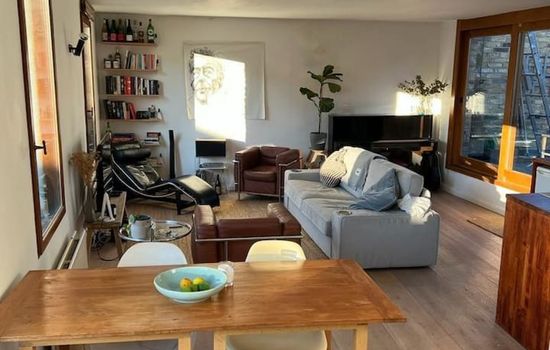 Stylish East London Retreat with Private Terrace + Fast WiFi