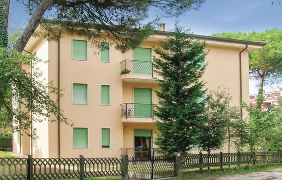 Wohnung in Rosolina Mare mit Garten