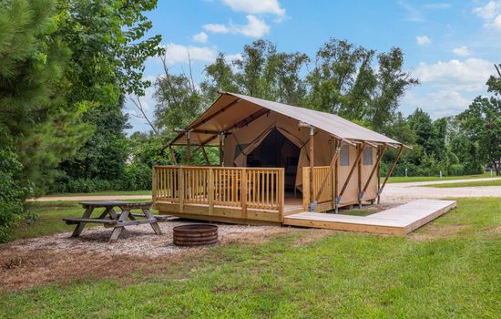 Settle Into a Cozy Lakeside Glamping Escape