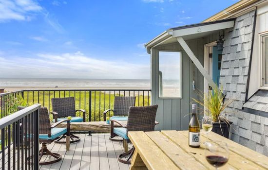 100 Steps to the Beach, Amazing Views and Sunsets