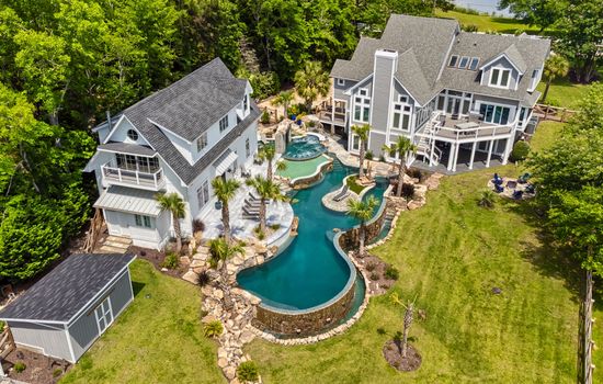 The Polaris Pointe on the Cove