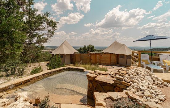 Premium Suite 4 - Safari Tent - Outdoor Soaking Tub