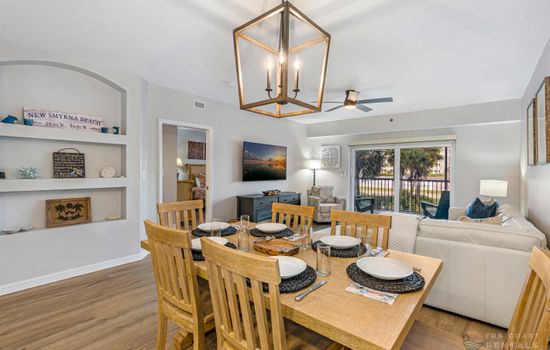 Spacious Dining Area