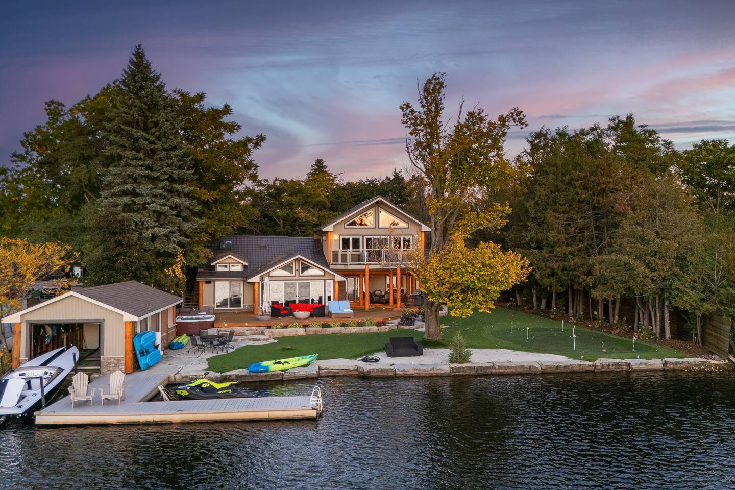 Waterfront, Dock, Hot Tub, Mini Golf, Beach, Fire Rentals | Lake.com